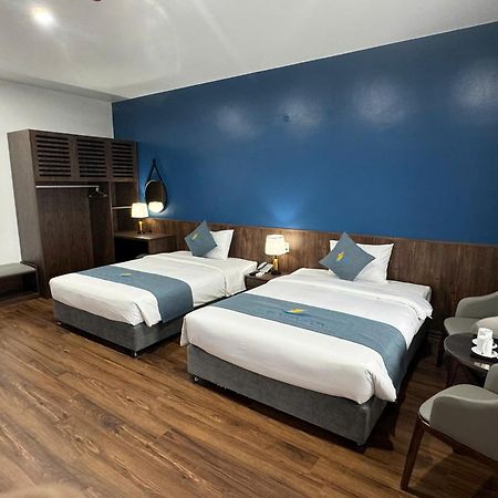 Bach Dang Ha Long Hotel Bagian luar foto
