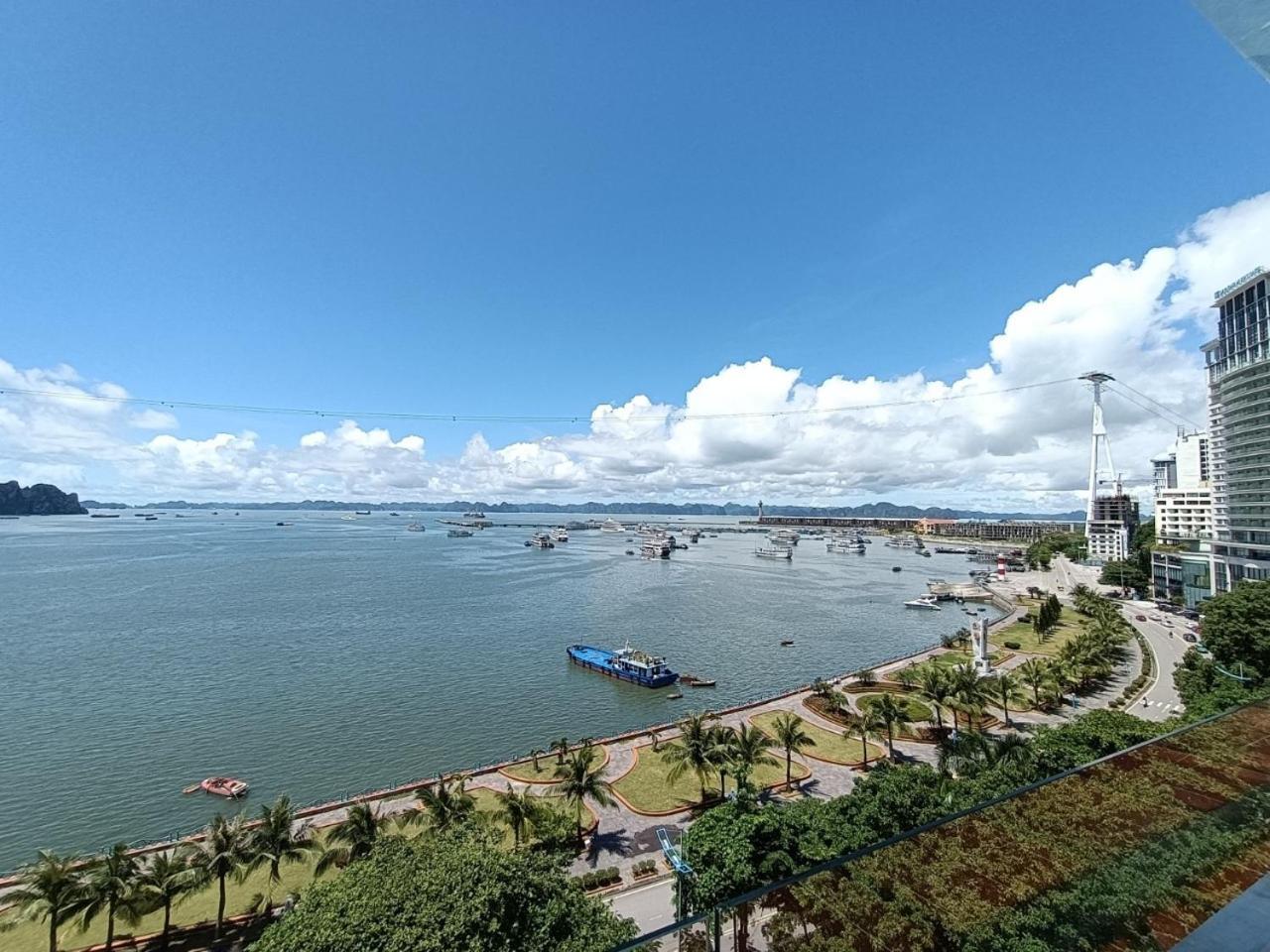 Bach Dang Ha Long Hotel Bagian luar foto