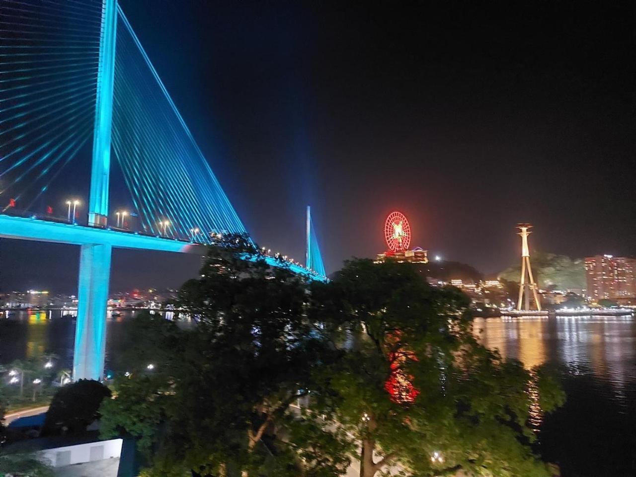 Bach Dang Ha Long Hotel Bagian luar foto