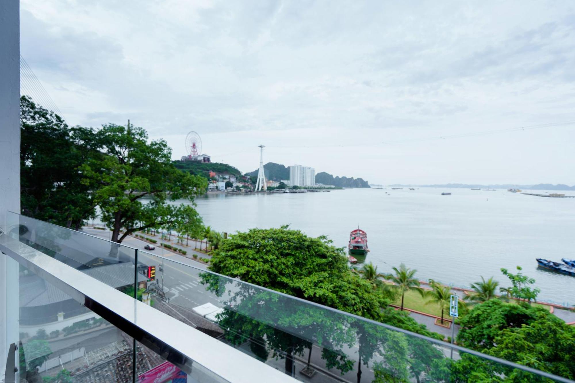 Bach Dang Ha Long Hotel Bagian luar foto