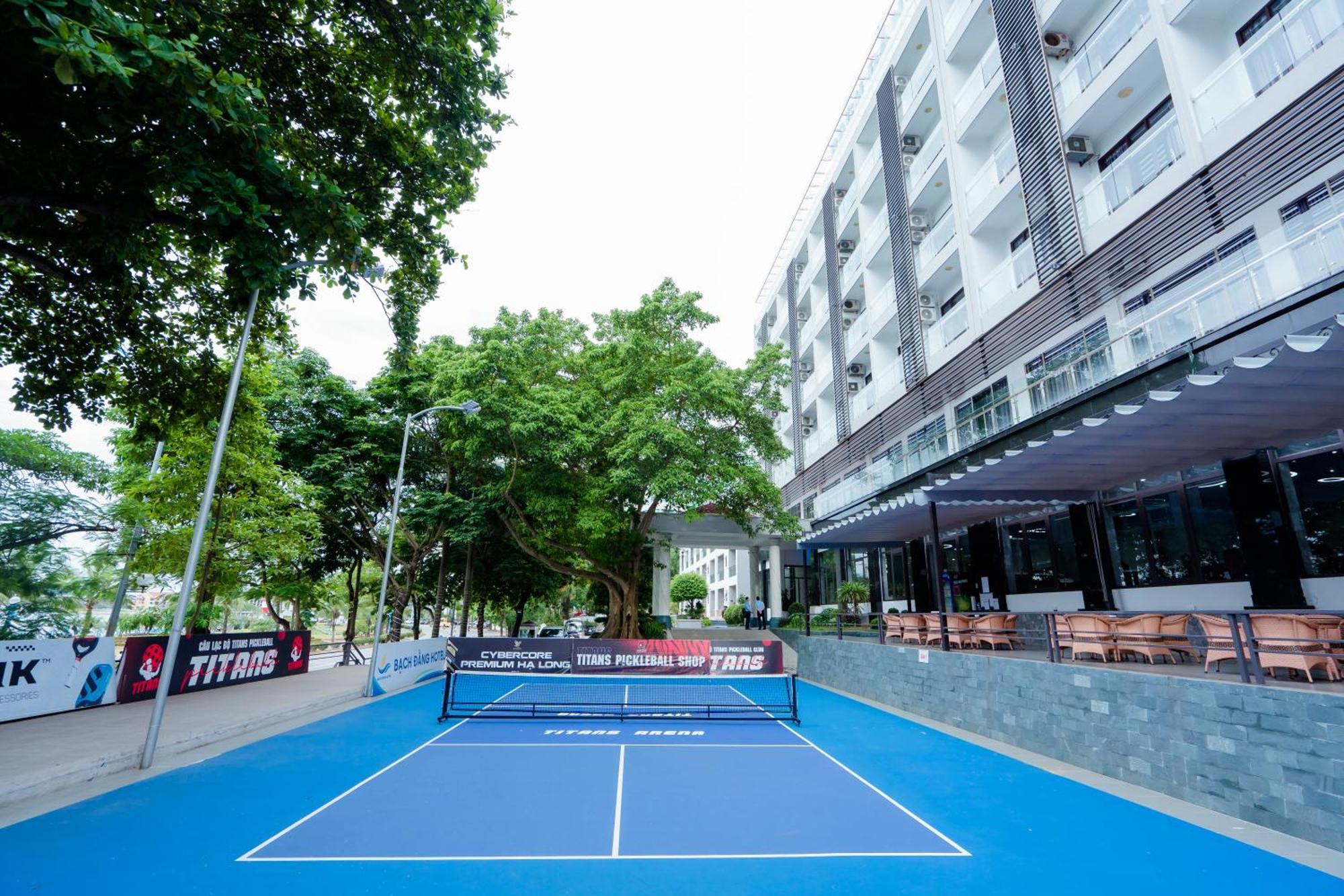Bach Dang Ha Long Hotel Bagian luar foto
