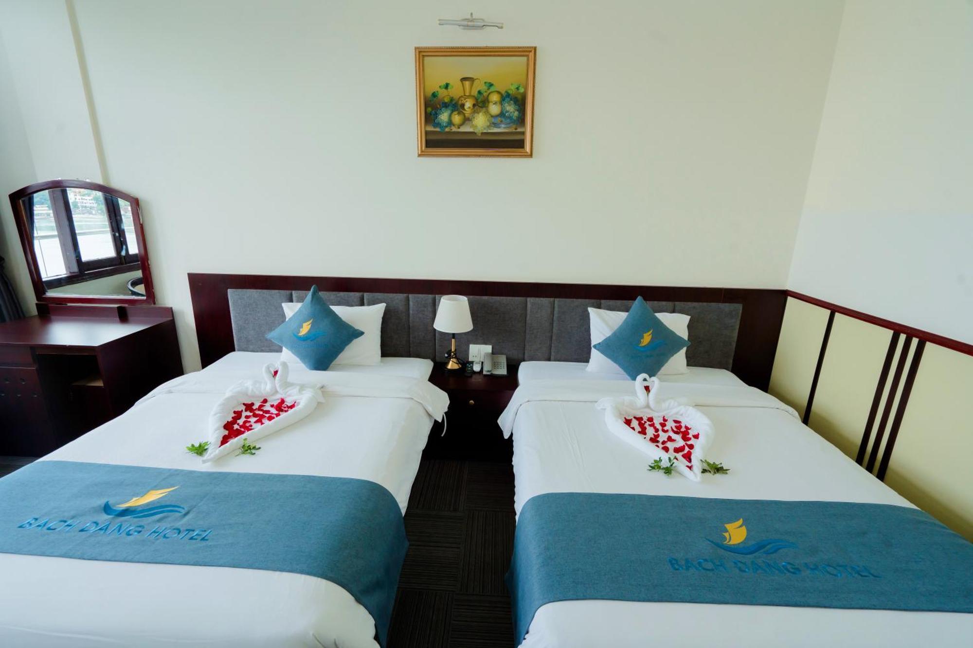 Bach Dang Ha Long Hotel Bagian luar foto