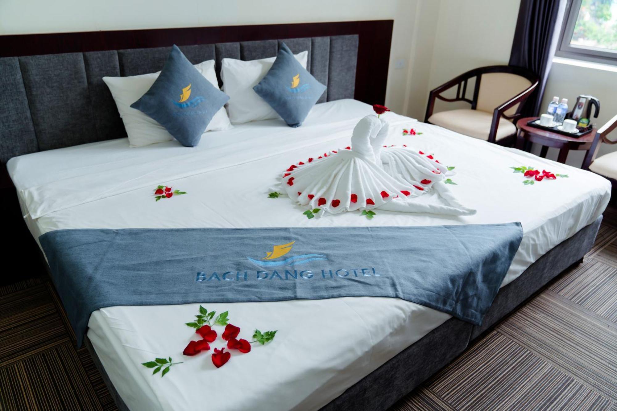 Bach Dang Ha Long Hotel Bagian luar foto
