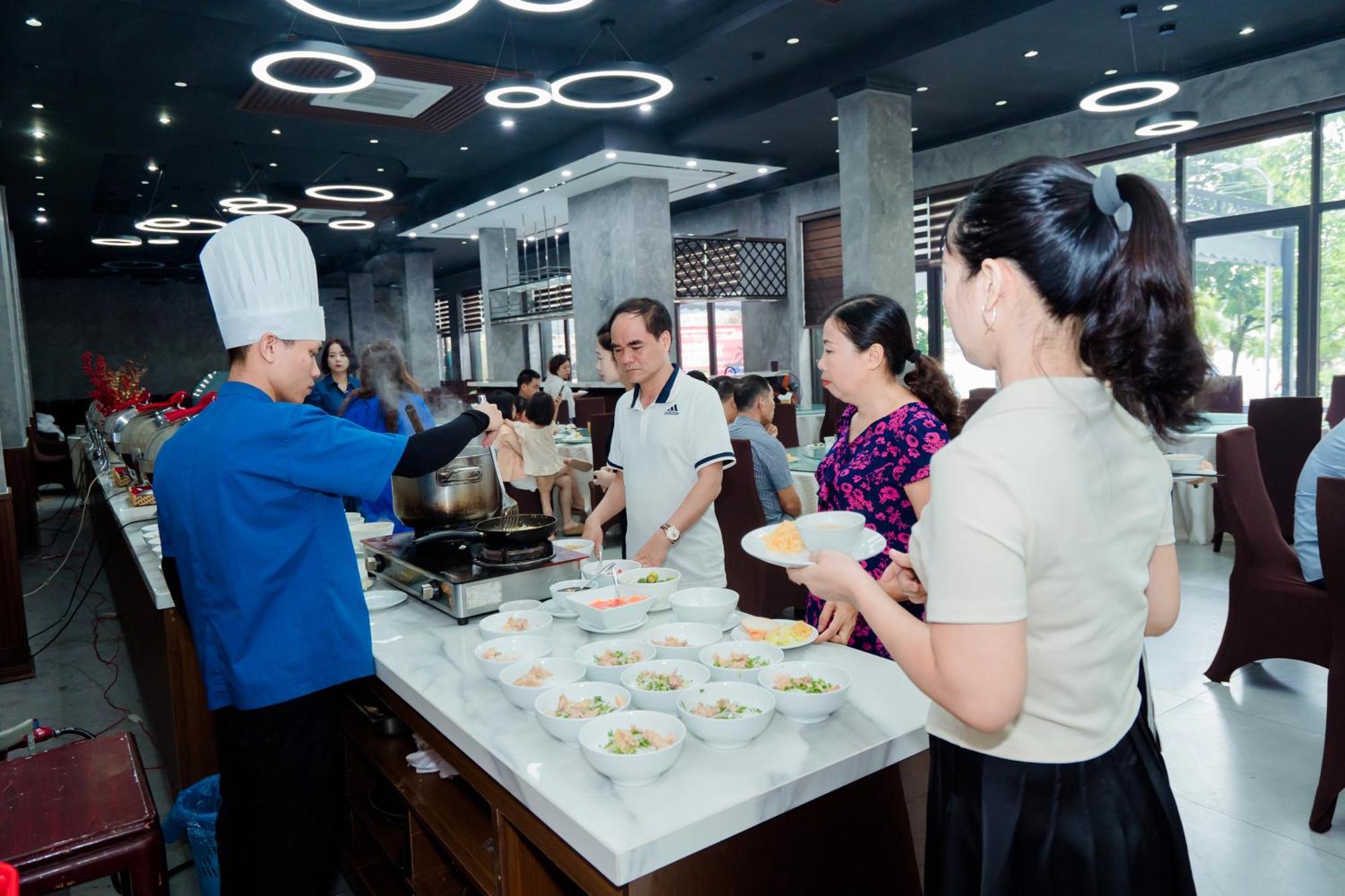 Bach Dang Ha Long Hotel Bagian luar foto